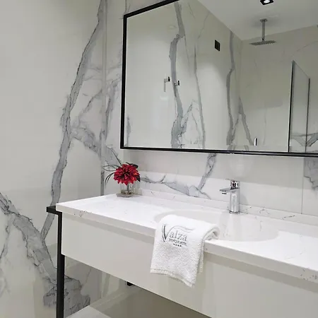 Valza Boutique Отель